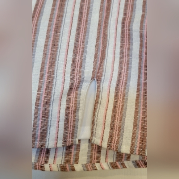 Altar'd State 65% rayon, 35% Linen, Pink multi, stripped mini skirt. SIZE M - Picture 2 of 5